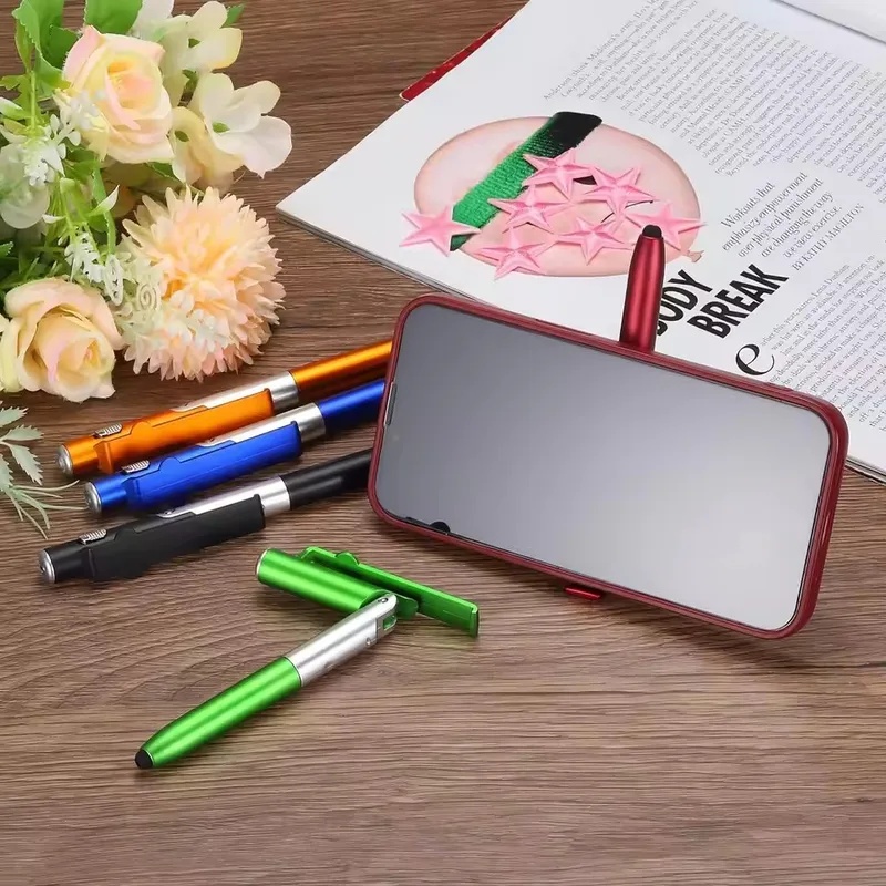 Penna a sfera multifunzione 4  - Desk Organizer recensione e prezzo