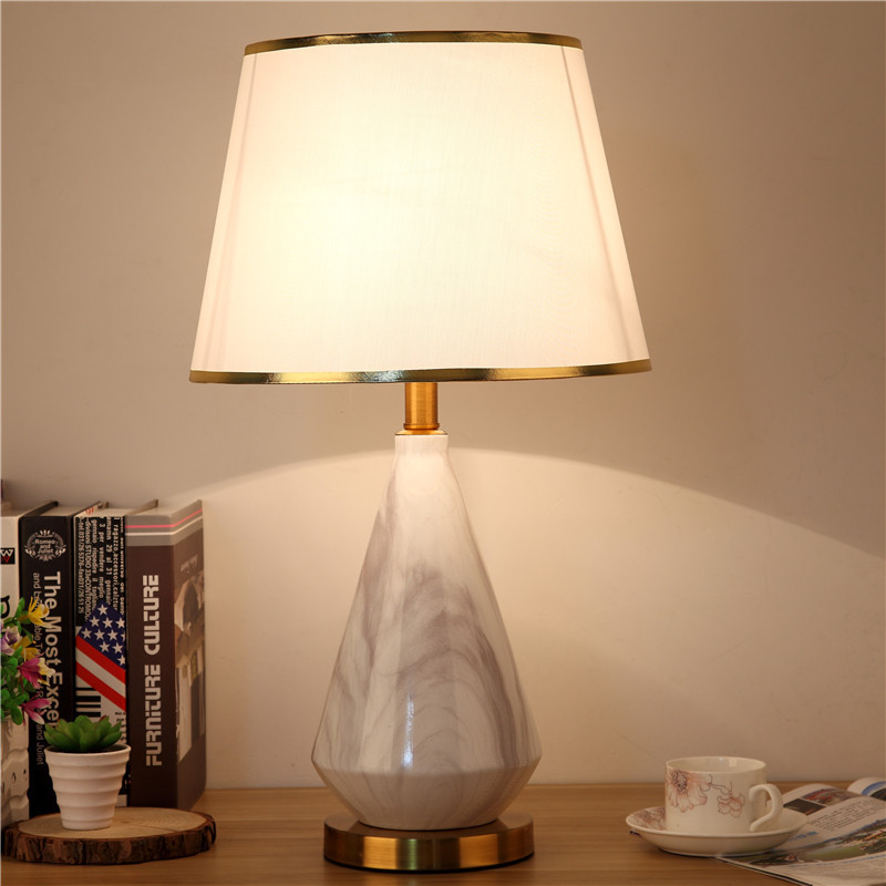 Lampada da scrivania per il so - Desk Lamp recensione e prezzo