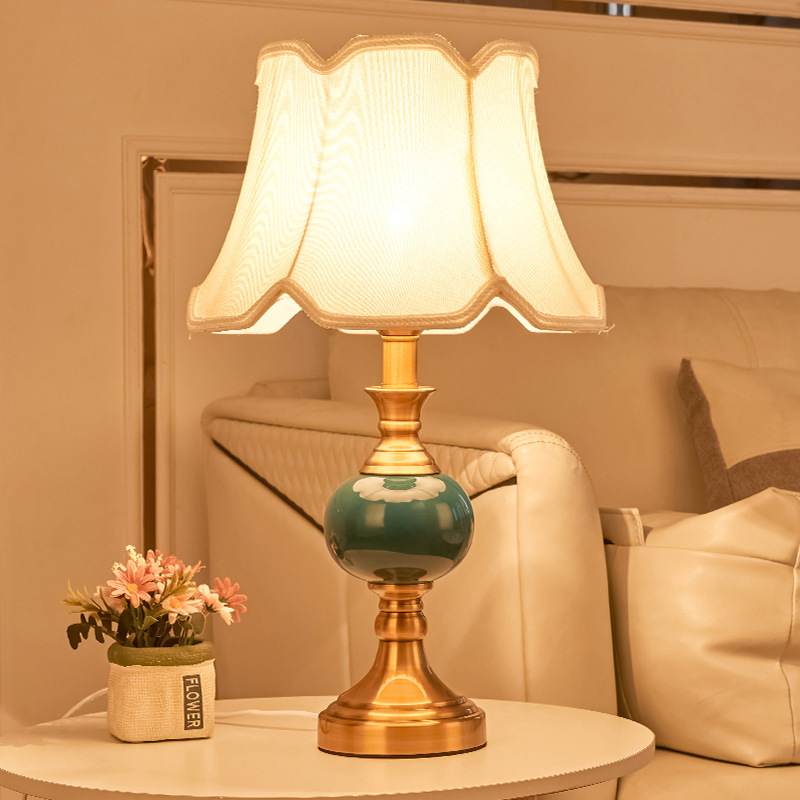 Lampada da comodino in stile r - Desk Lamp recensione e prezzo